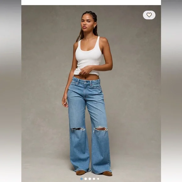 AE Dreamy Drape Stretch Curvy Ripped Super High-Waisted Baggy Wide-Leg Jean - Picture 1 of 6